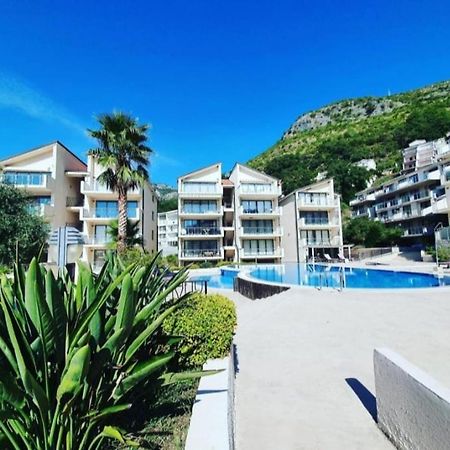 Blue Horizon Apartment Resort Будва Екстер'єр фото