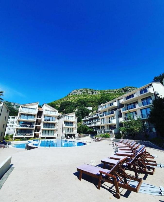 Blue Horizon Apartment Resort Будва Екстер'єр фото
