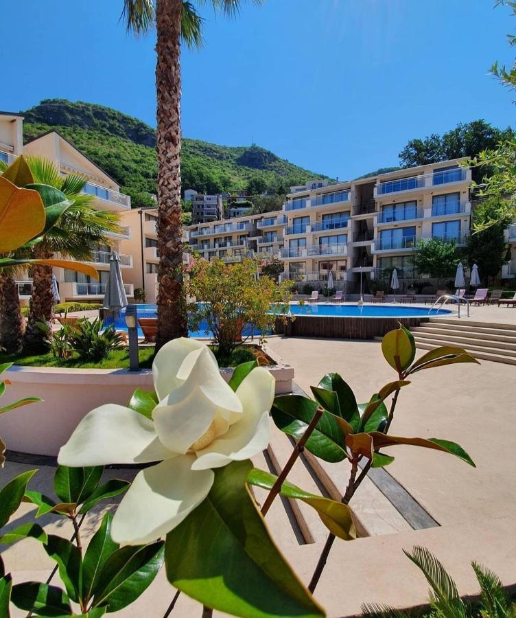 Blue Horizon Apartment Resort Будва Екстер'єр фото