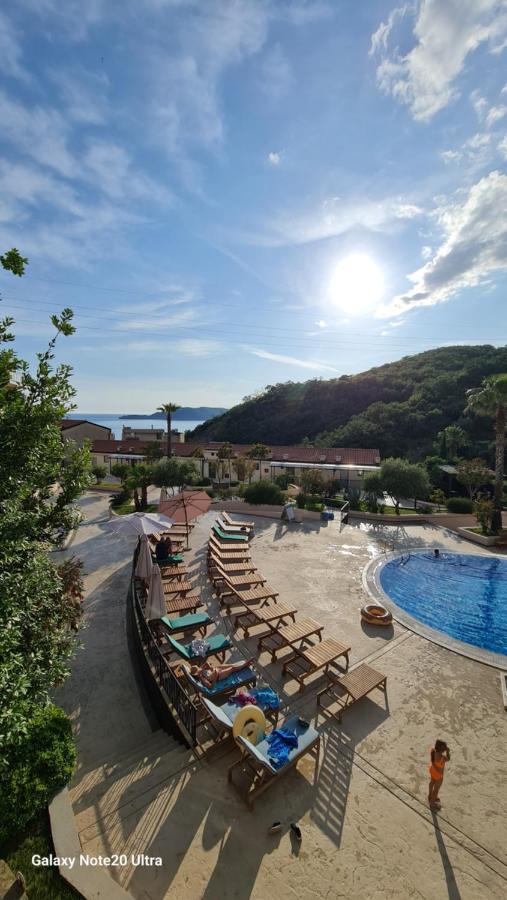 Blue Horizon Apartment Resort Будва Екстер'єр фото